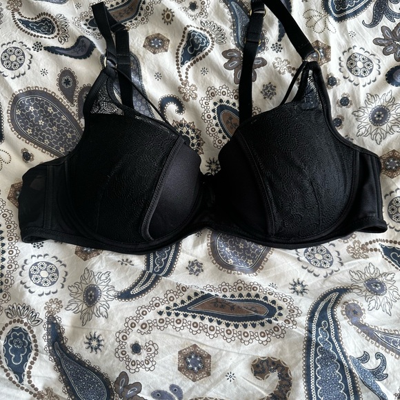 Plus Size Ashley Graham Bra - Picture 1 of 5